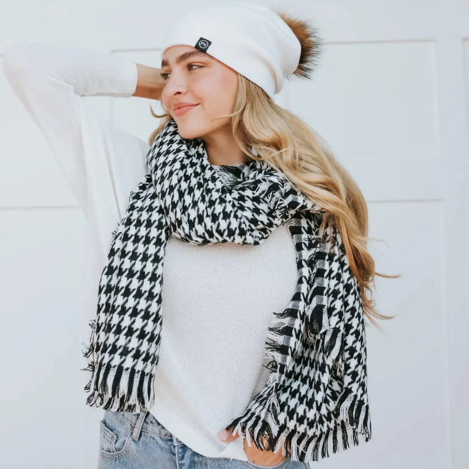 #1 Seller - PRETTY SIMPLE Hampton Houndstooth Scarf