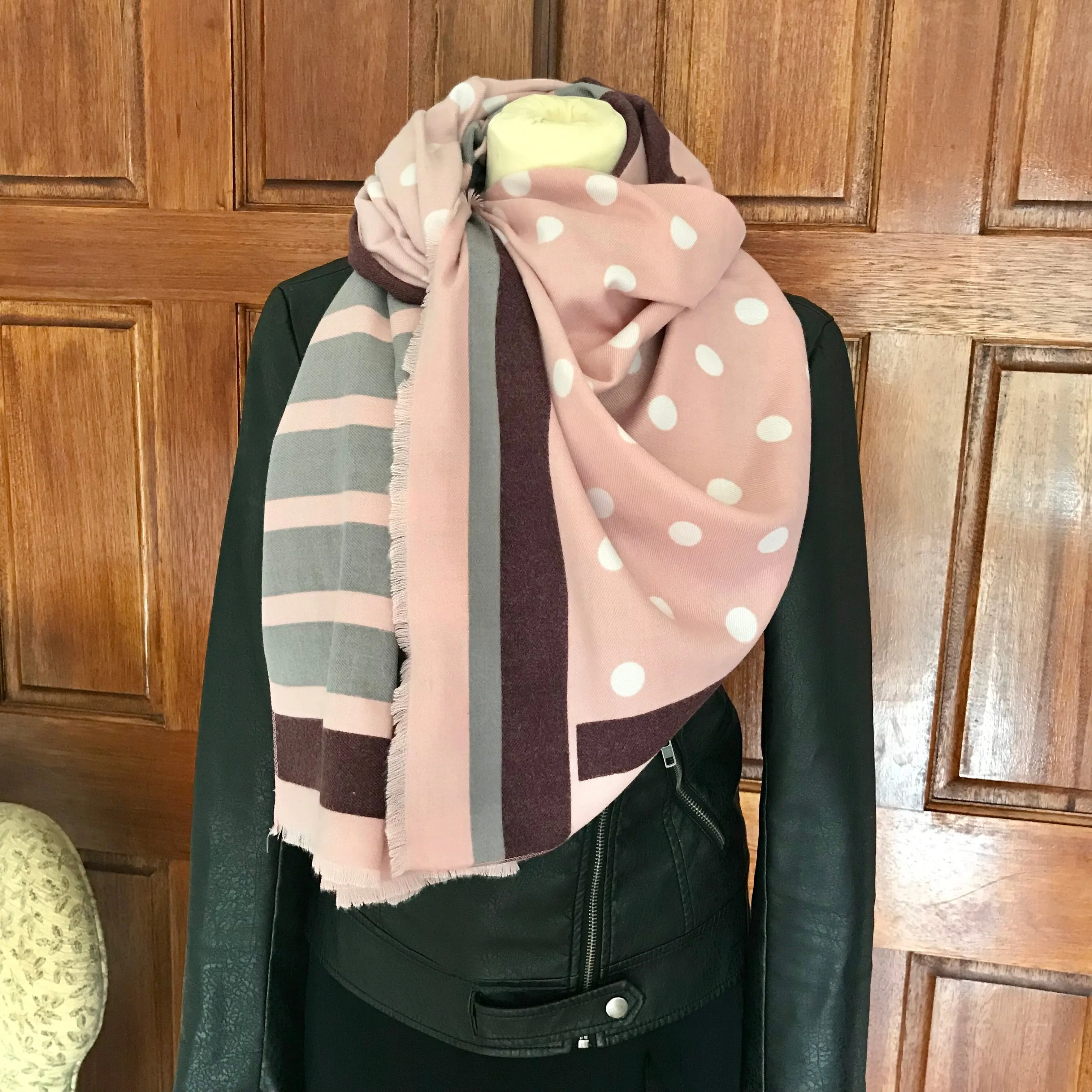 Dots & Stripes Cashmere Feel Scarf in Grey & Pink