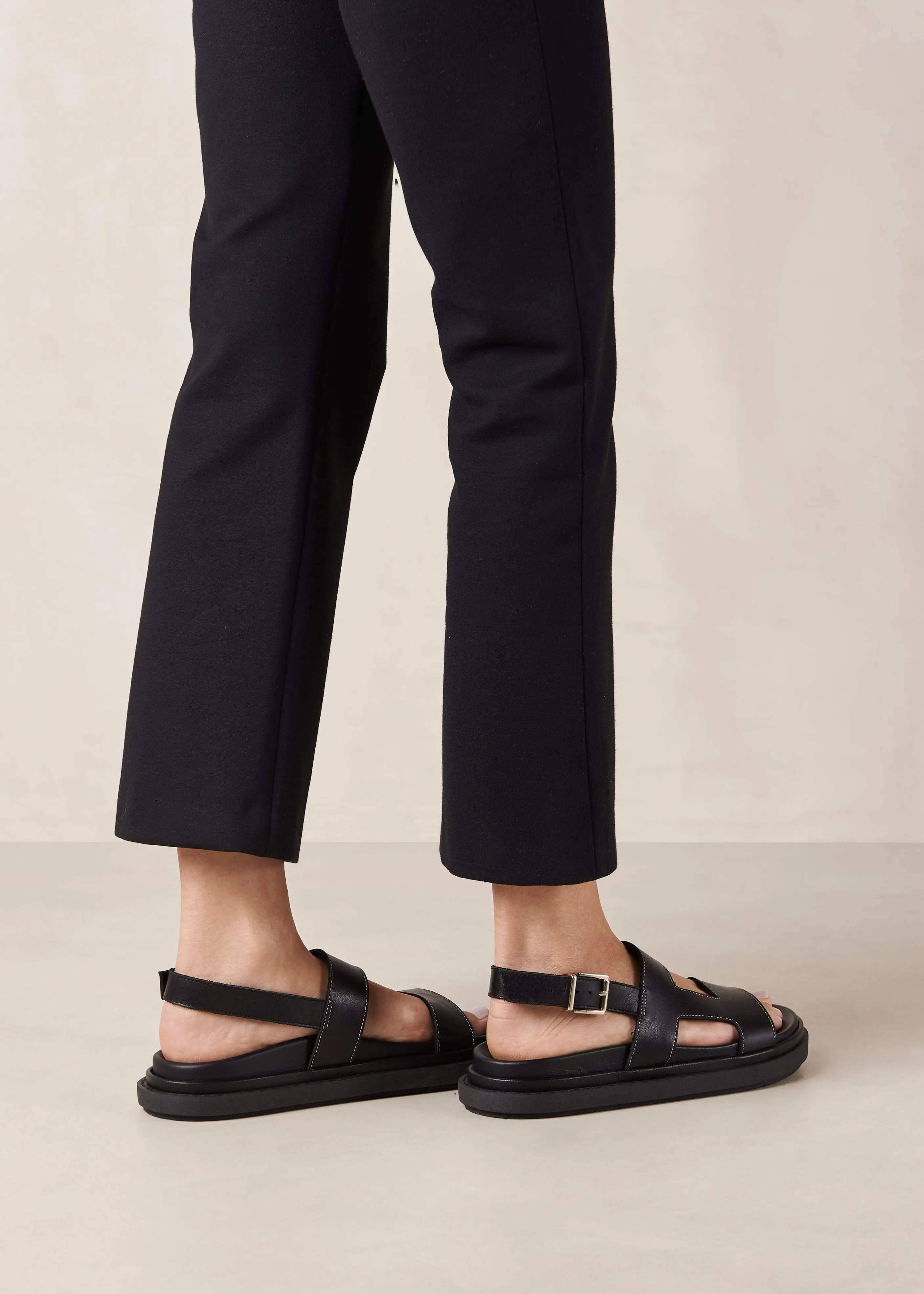 Lorelei Black Leather Sandals