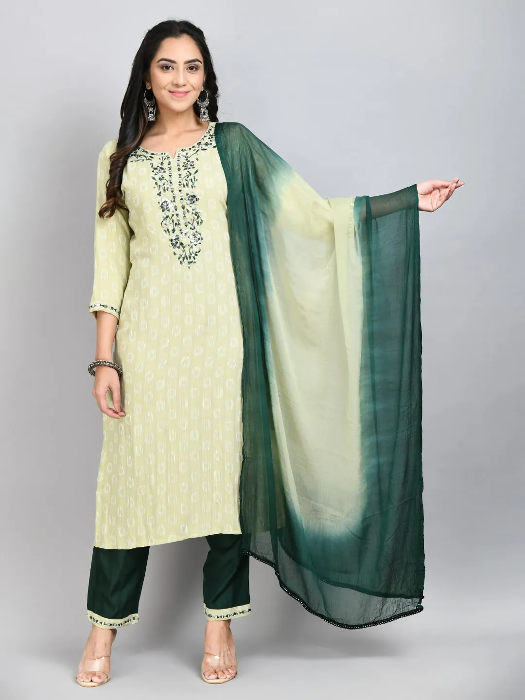Plus Size Women Green Embroidered Kurta Set with Dupatta
