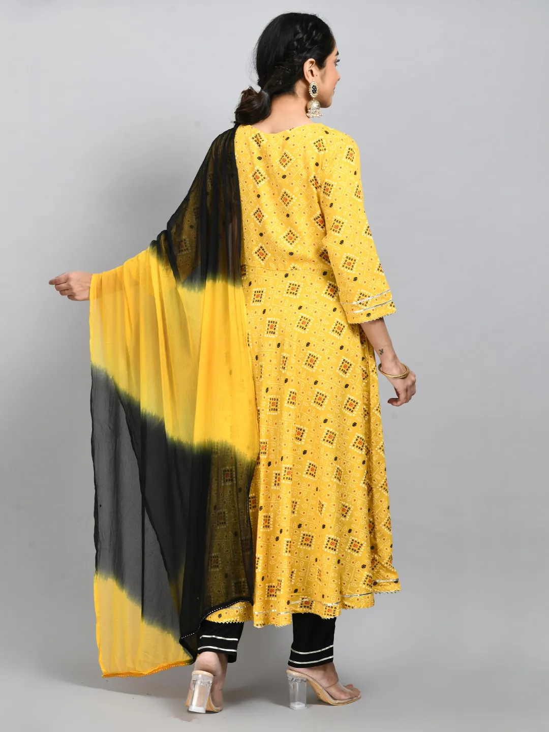 Plus Size Women Yellow Printed Anarkali Kurta Set